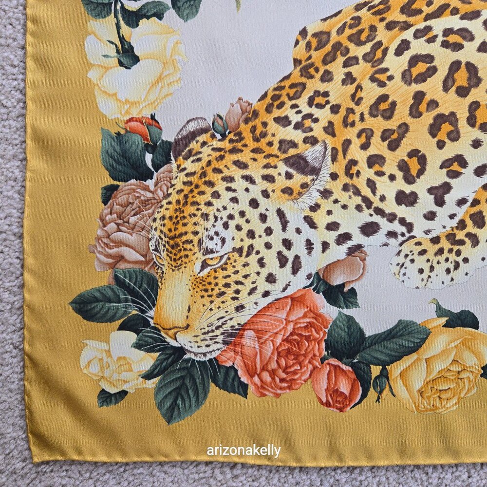 LIKE NEW Salvatore Ferragamo Leopards Flowers Silk - Picture 4 of 9